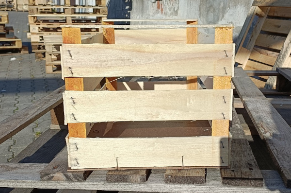 skrzynka drewaniana 3 deski